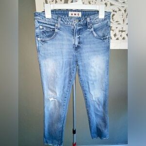 AMO DISTRESSED KATR DAYDREAM JEANS size 30